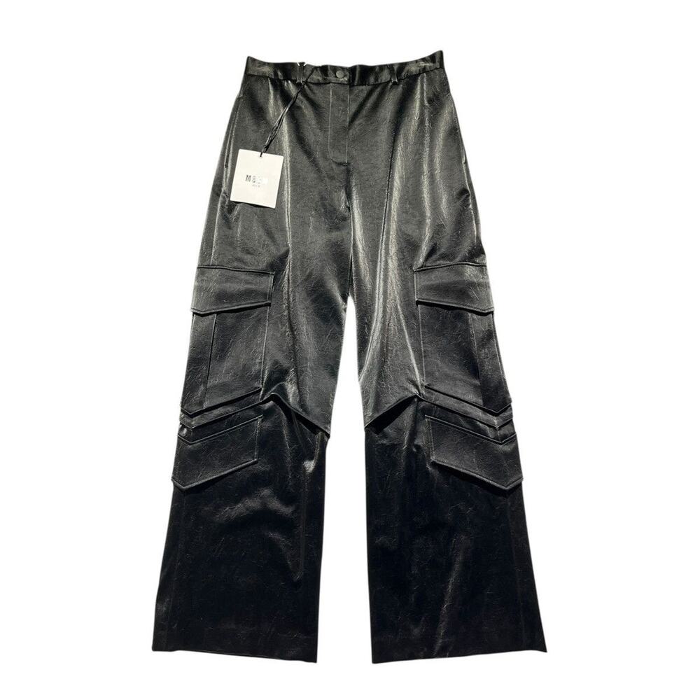 Glossy coated baggy cargo